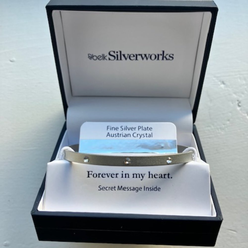 "FOREVER IN MY HEART"  Message Engraved In SILVER CUFF BRACELET - NWT! Gift box